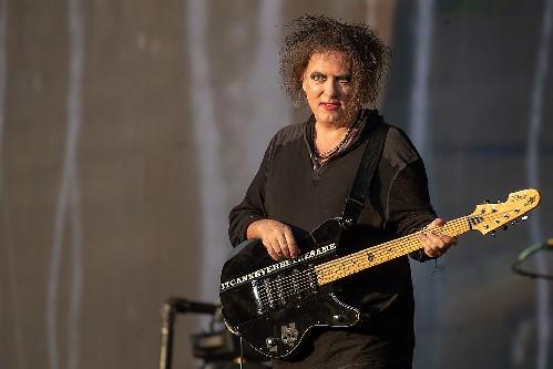 TheCure-BST-JR04.JPG.8894414d3572a538e0446f78f4be855f.JPG