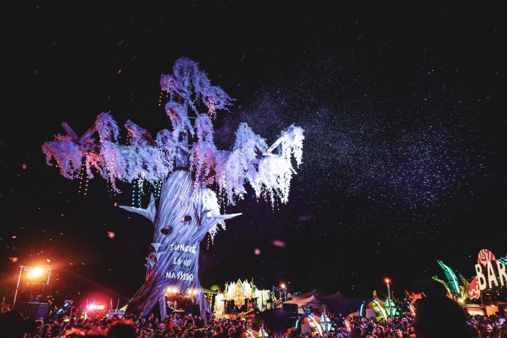 Greenpeace-Tree-Glastonbury-2019-005.jpg