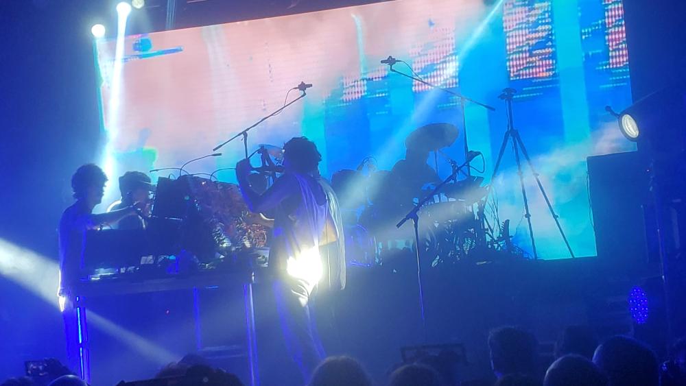 KingGizzard.thumb.jpg.de0c53a8e3603f5a63de319bd23103b6.jpg