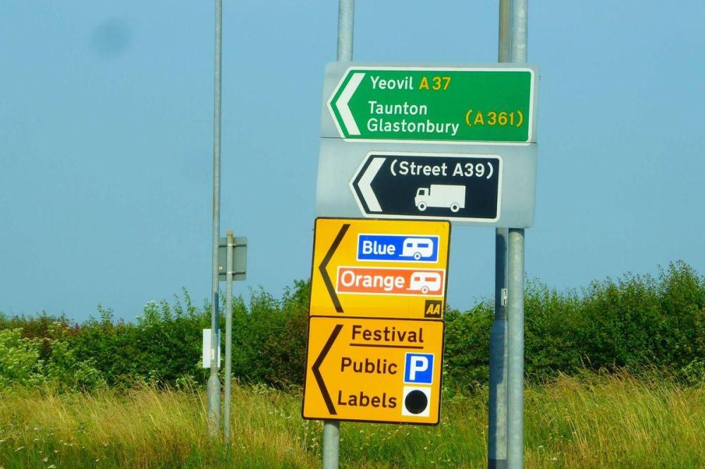 Glastonbury-traffic.thumb.jpg.36c272f1d06f777f5fd761ff5a609374.jpg