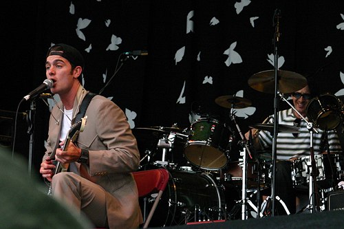 G-Love (Jazzworld Stage, Saturday) @ Glastonbury Festival 2005