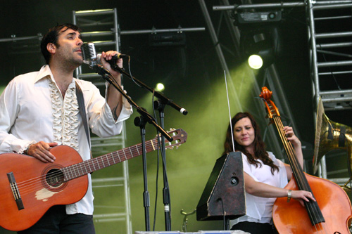 Devotchka @ Beautiful Days 2007