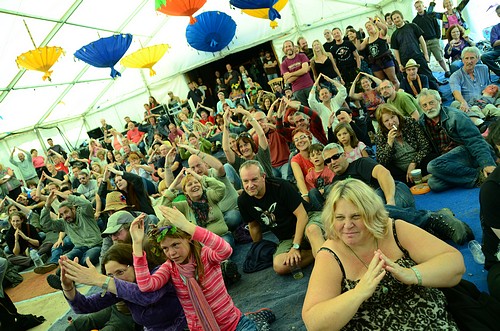 The Lancashire Hotpots (crowd)