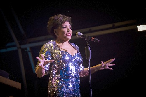 Shirley Bassey @ Henley Festival 2016
